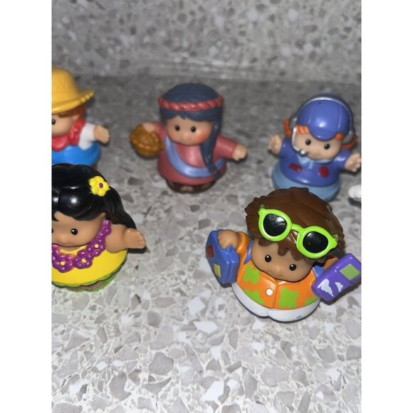 Fisher Price Little People Circus Animals Hawaiian Vacation Tourists Farmer Bibl - Picture 4 of 7